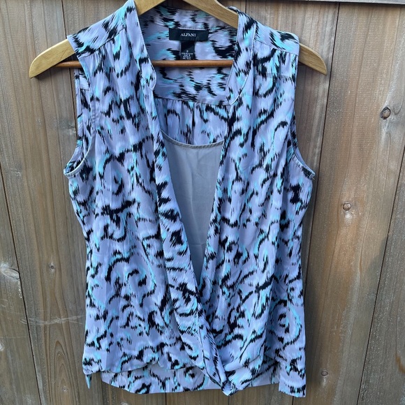 Alfani Tops - Alfani Printed Sleeveless shirt